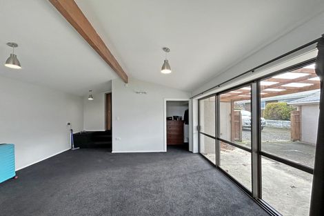 Photo of property in 137 Seaward Road, Edendale, 9825