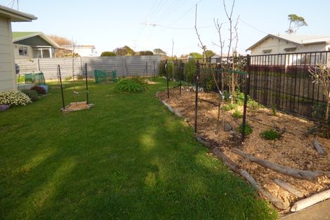 Photo of property in 33 Gloucester Street, Patea, 4520