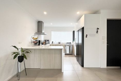 Photo of property in 10 Flounder Road, Hobsonville, Auckland, 0616