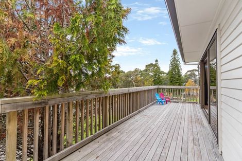 Photo of property in 7 Blyton Lane, Pakuranga Heights, Auckland, 2010