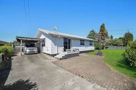 Photo of property in 2/2 Hunua Road, Papakura, 2110