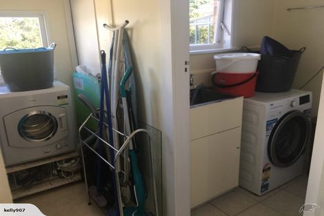 Photo of property in 30 Megan Avenue, Pakuranga Heights, Auckland, 2010