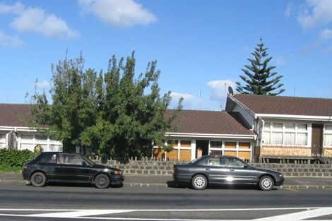 Photo of property in 2/188 Captain Springs Road, Onehunga, Auckland, 1061