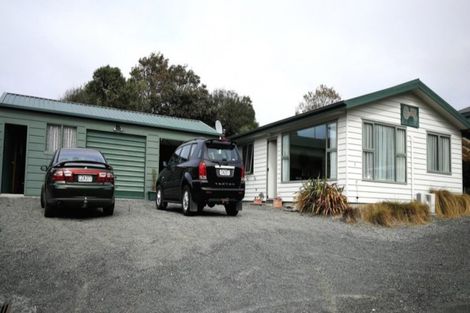Photo of property in 1 Tarata Street, Kaka Point, Balclutha, 9271