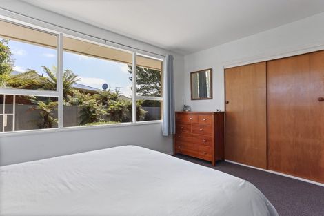 Photo of property in 6 Birdling Place, Halswell, Christchurch, 8025