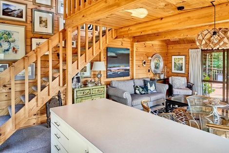 Photo of property in 41 Leeward Drive, Whitby, Porirua, 5024