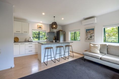 Photo of property in 12 Okoka Road, Omiha, Waiheke Island, 1081