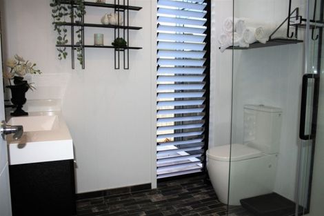 Photo of property in 142 Waterways Parade, Pauanui, Hikuai, 3579