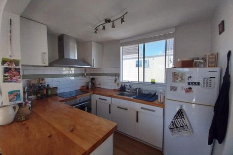 Photo of property in 12/76 Freyberg Street, Lyall Bay, Wellington, 6022