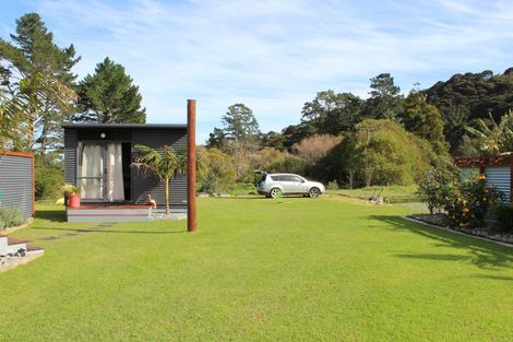 Photo of property in 479 Albert Street, Coromandel, 3506