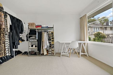 Photo of property in 39 Toru Street, Te Atatu Peninsula, Auckland, 0610