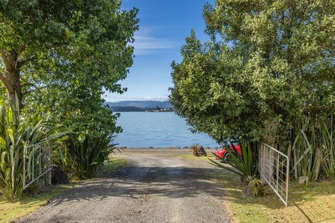 Photo of property in 100 Motukaraka Point Road, Kohukohu, 0491