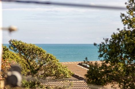 Photo of property in 79 The Esplanade, Raumati South, Paraparaumu, 5032
