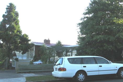 Photo of property in 13 Blackett Crescent, Meadowbank, Auckland, 1072