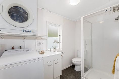 Photo of property in 50 Te Wharepouri Street, Berhampore, Wellington, 6023