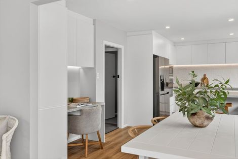 Photo of property in 15 Oakfield Street, Burnside, Christchurch, 8053