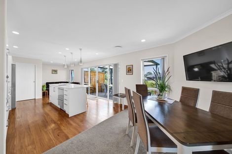 Photo of property in 5 Condor Crescent, Waiwhakaiho, New Plymouth, 4312