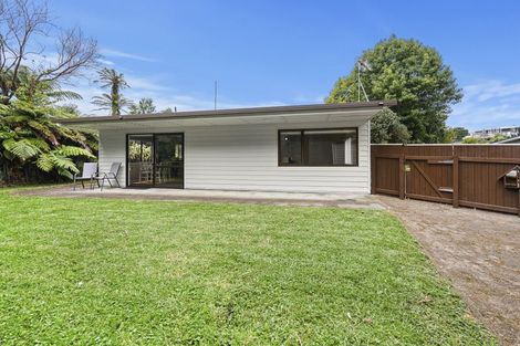 Photo of property in 1/6 Waterloo Place, Westown, New Plymouth, 4310