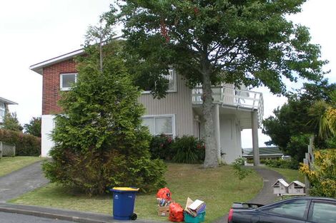 Photo of property in 31 Northumberland Avenue, Belmont, Auckland, 0622