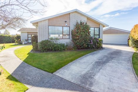 Photo of property in 10 Iona Place, Sockburn, Christchurch, 8042