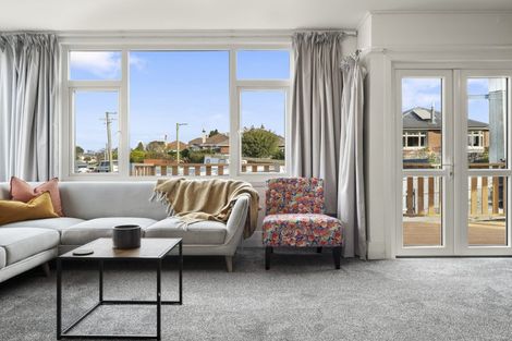 Photo of property in 63 English Avenue, Mornington, Dunedin, 9011