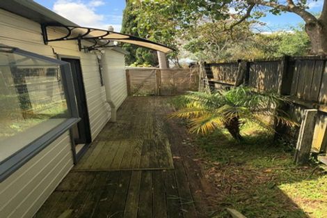 Photo of property in 31 Patts Avenue, Glendene, Auckland, 0602