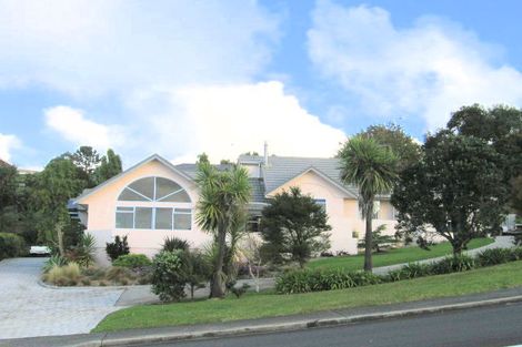 Photo of property in 4 Vista Motu, Red Beach, 0932