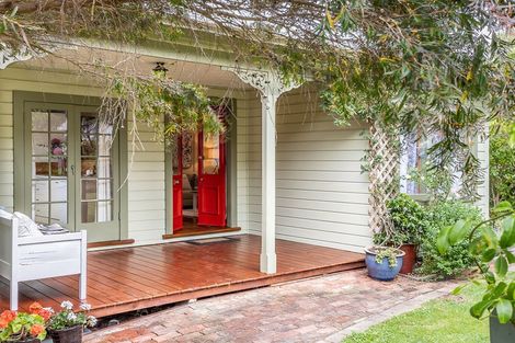 Photo of property in 36 Raroa Place, Pukerua Bay, 5026