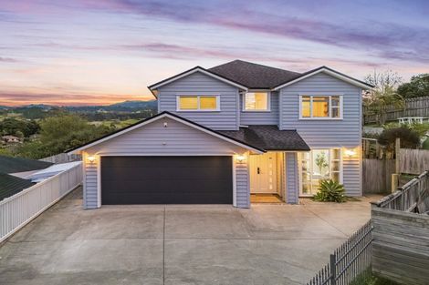 Photo of property in 4 San Casello Rise, Henderson, Auckland, 0612