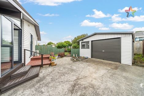 Photo of property in 325 Wellington Road, Wainuiomata, Lower Hutt, 5014