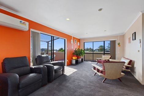 Photo of property in 1238 Papamoa Beach Road, Papamoa Beach, Papamoa, 3118