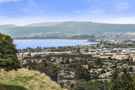 Photo of property in 72 Mountain Road, Western Heights, Rotorua, 3015