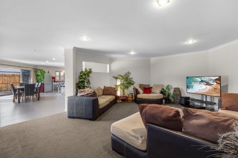 Photo of property in 30 Matene Place, Papamoa Beach, Papamoa, 3118