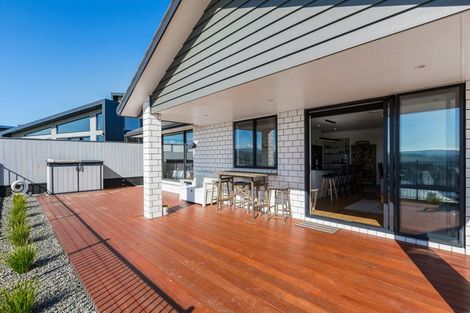 Photo of property in 56 Queen Charlotte Drive, Aotea, Porirua, 5024