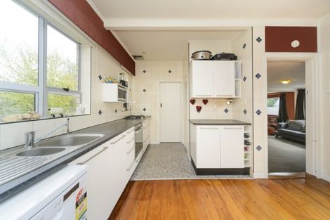 Photo of property in 12 Grey Street, Marton, 4710