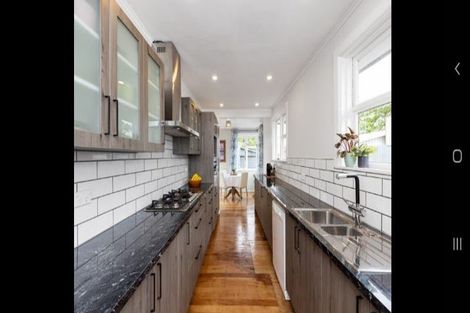 Photo of property in 32 Ward Crescent, Marewa, Napier, 4110