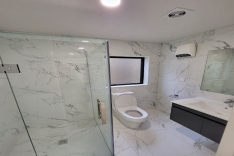 Photo of property in 7 Palmetto Place, Goodwood Heights, Auckland, 2105