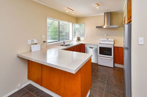 Photo of property in 3 Donegan Place, Conifer Grove, Takanini, 2112