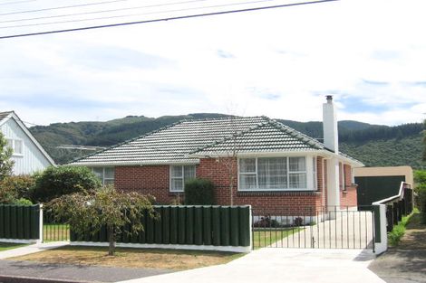 Photo of property in 14 Courtenay Road, Heretaunga, Upper Hutt, 5018