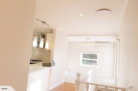 Photo of property in 52 Chamberlain Road, Karori, Wellington, 6012