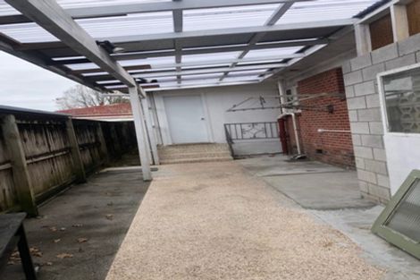 Photo of property in 23 Sutton Crescent, Papakura, 2110