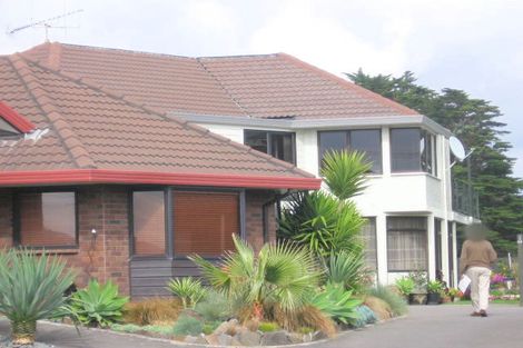 Photo of property in 2/146 Oceanbeach Road, Mount Maunganui, 3116