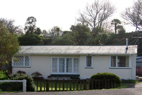 Photo of property in 8 Oxford Street, Lansdowne, Masterton, 5810