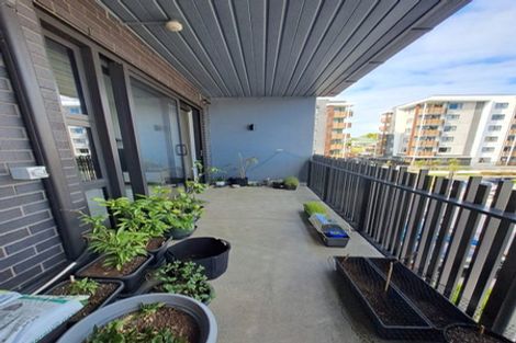 Photo of property in 201/36c Greenslade Crescent, Northcote, Auckland, 0627