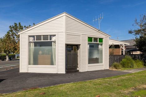 Photo of property in 2 Ashridge Road, Napier South, Napier, 4110
