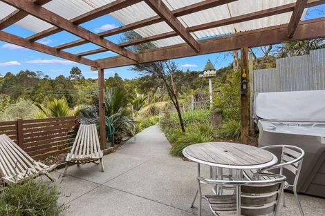 Photo of property in 37 Govan Wilson Road, Whangaripo, Warkworth, 0985