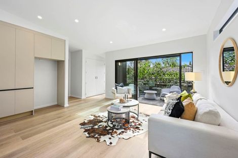 Photo of property in 40a Powrie Street, Glenfield, Auckland, 0629