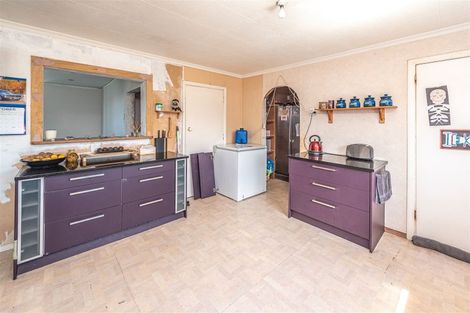 Photo of property in 43 Cornfoot Street, Castlecliff, Whanganui, 4501