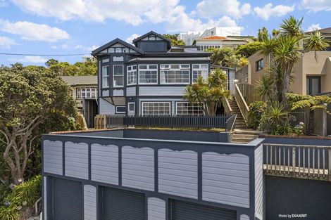 Photo of property in 62 Roseneath Terrace, Roseneath, Wellington, 6011