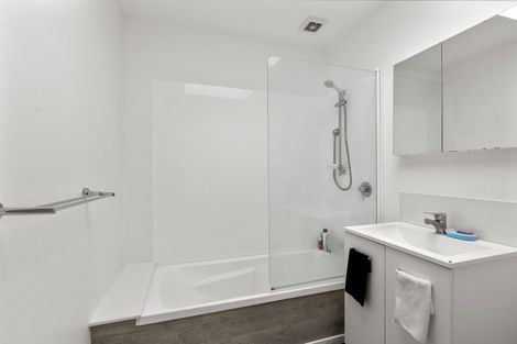 Photo of property in 2/35 Riversdale Road, Avondale, Auckland, 1026